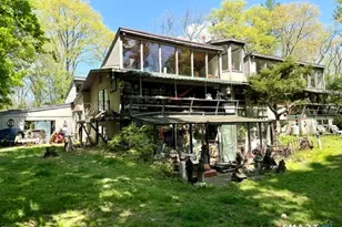 27 Huckleberry Ln, Weston, CT 06883 - Photo 6