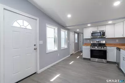 525 East Main Street #22, Branford, CT 06405 - Photo 2