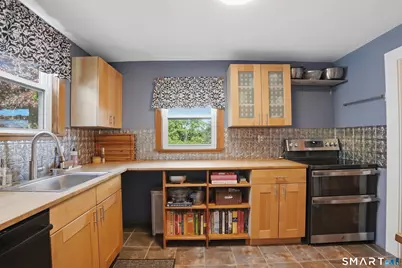 19 Draper Avenue, Meriden, CT 06450 - Photo 12