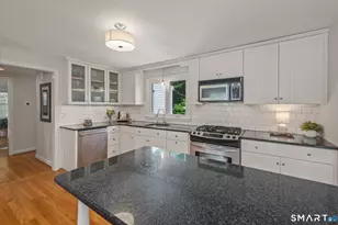 43 Crabapple Rd, West Hartford, CT 06117 - Photo 6