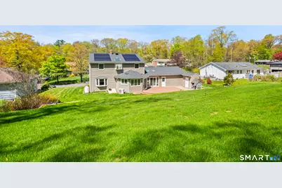 120 Braeside Drive, Hamden, CT 06514 - Photo 34