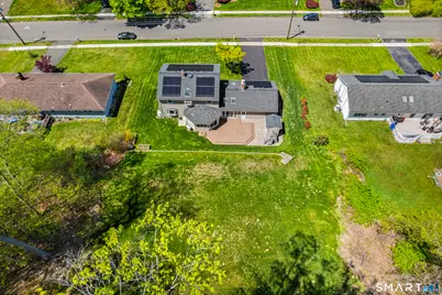 120 Braeside Drive, Hamden, CT 06514 - Photo 4
