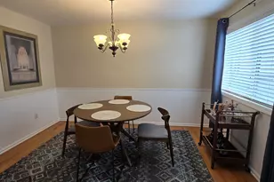 27 Crows Nest Ln, Danbury, CT 06810 - Photo 6