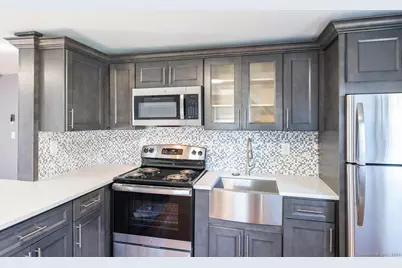 [Address not provided], Bridgeport, CT 06604 - Photo 6