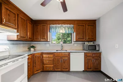 14 Wynwood Drive #14, Enfield, CT 06082 - Photo 4