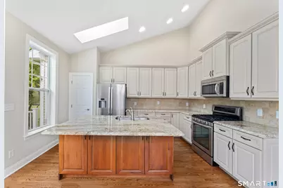 20 Brookside Court #20, Newtown, CT 06470 - Photo 10