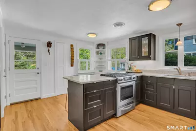 81 Main Street, Chester, CT 06412 - Photo 16