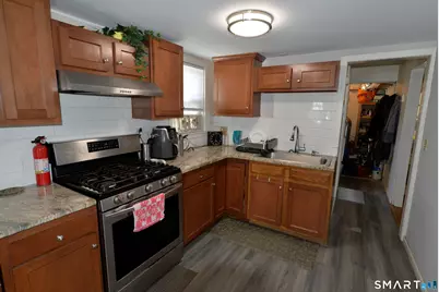 75 Palmetto Trail, East Haven, CT 06512 - Photo 8