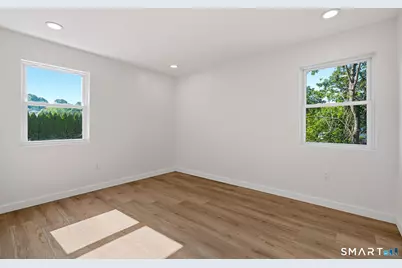17 Fifth Avenue, Waterford, CT 06385 - Photo 18