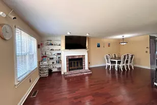 34 Overlook Dr, Monroe, CT 06468 - Photo 10