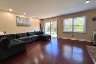 34 Overlook Dr, Monroe, CT 06468 - Photo 12