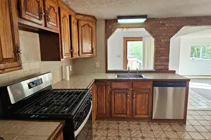83 Forest St, East Hartford, CT 06118 - Photo 14