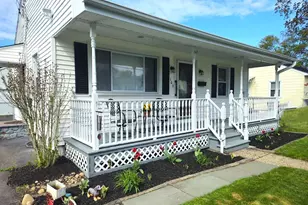 102 Carol Dr, Bristol, CT 06010 - Photo 4