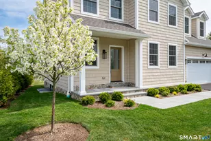 12 Walnut Rdg Ct, Stamford, CT 06904 - Photo 2