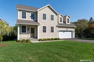12 Walnut Rdg Ct, Stamford, CT 06904 - Photo 1