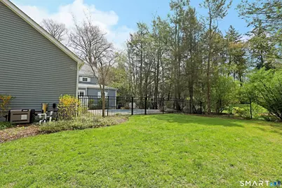 323 Main Street, Ridgefield, CT 06877 - Photo 4