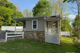 14 Bantam Rd, New Fairfield, CT 06812 - Photo 1