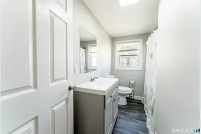 950 Old Colchester Road, Montville, CT 06370 - Photo 14