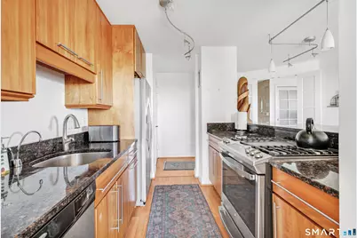 2625 Park Avenue #PHD, Bridgeport, CT 06604 - Photo 12