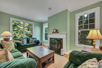 21 Woodcrest Lane #21, Danbury, CT 06810 - Photo 6