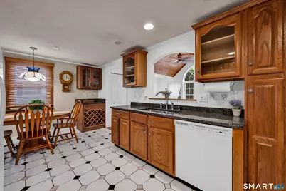 86 Indian Hill Road, Newington, CT 06111 - Photo 6