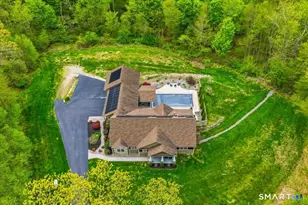 17 DeCubellis Ct, Putnam, CT 06260 - Photo 4