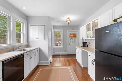 60 Shinnacock Trail, Shelton, CT 06484 - Photo 10