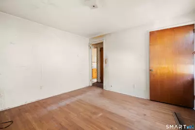75 Brookside Avenue, Bridgeport, CT 06606 - Photo 14