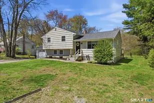 523 Essex Rd, Westbrook, CT 06498 - Photo 2