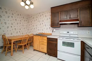 78 Charlton Hill Rd, Hamden, CT 06518 - Photo 10