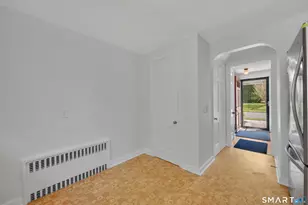 37 Harmund Pl, Wethersfield, CT 06109 - Photo 8