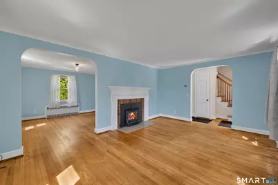37 Harmund Place, Wethersfield, CT 06109 - Photo 4