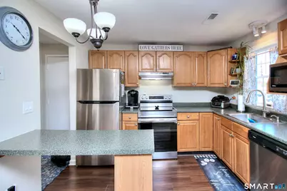 113 Carriage Path South #113, Milford, CT 06460 - Photo 4