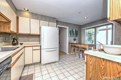 690 Forest Road #472, West Haven, CT 06516 - Photo 12