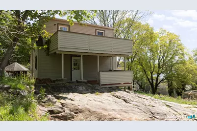 22 Fountain Street, Norwich, CT 06360 - Photo 12