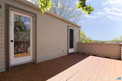 22 Fountain Street, Norwich, CT 06360 - Photo 10