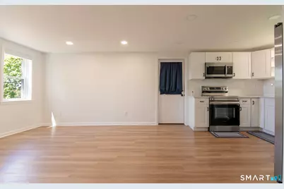 22 Fountain Street, Norwich, CT 06360 - Photo 18