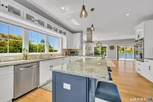 21 Lakeview Rd, Brookfield, CT 06804 - Photo 8
