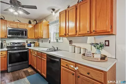 428 Washington Street, Bristol, CT 06010 - Photo 10
