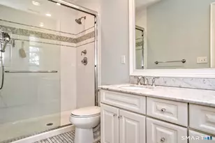 1376 Hope St, Stamford, CT 06907 - Photo 20