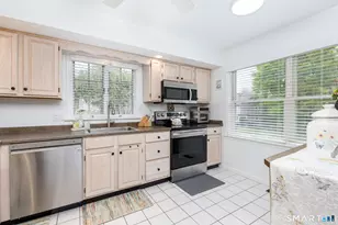 207 Holly Hill Dr, Rocky Hill, CT 06067 - Photo 12
