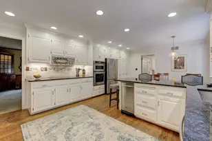 25 Country Ln, Glastonbury, CT 06073 - Photo 8