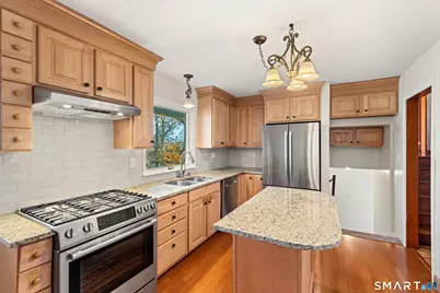 34 Davenport Drive, Stamford, CT 06902 - Photo 4