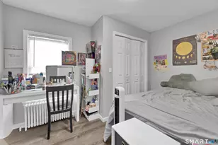 18 Mallory St, Danbury, CT 06810 - Photo 22