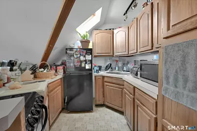 18 Mallory Street, Danbury, CT 06810 - Photo 24