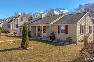 136 Pearl Lake Rd, Waterbury, CT 06706 - Photo 2