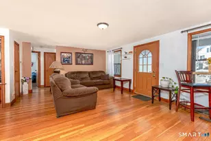 136 Pearl Lake Rd, Waterbury, CT 06706 - Photo 10