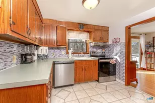 136 Pearl Lake Rd, Waterbury, CT 06706 - Photo 18