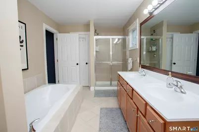490 New Road, Avon, CT 06001 - Photo 20