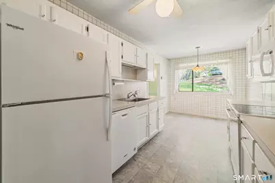 847 Heritage Village #B, Southbury, CT 06488 - Photo 8
